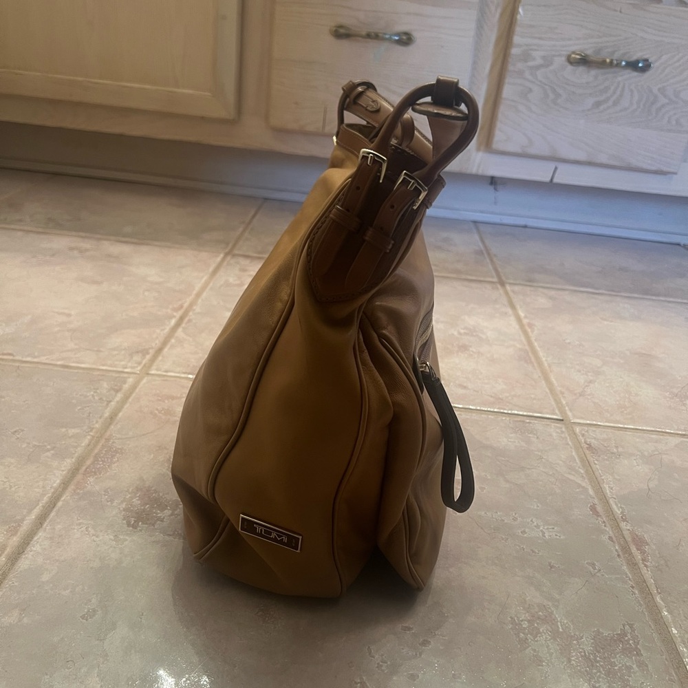 Tumi Tan Leather Shoulder Bag - Picture 3 of 4